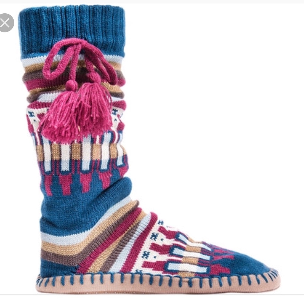 ✨NWT✨MUK LUKS Slipper Socks